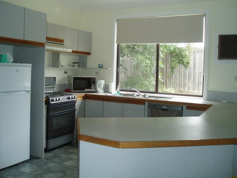 26 Chatfield Avenue, Rosebud West VIC 3940