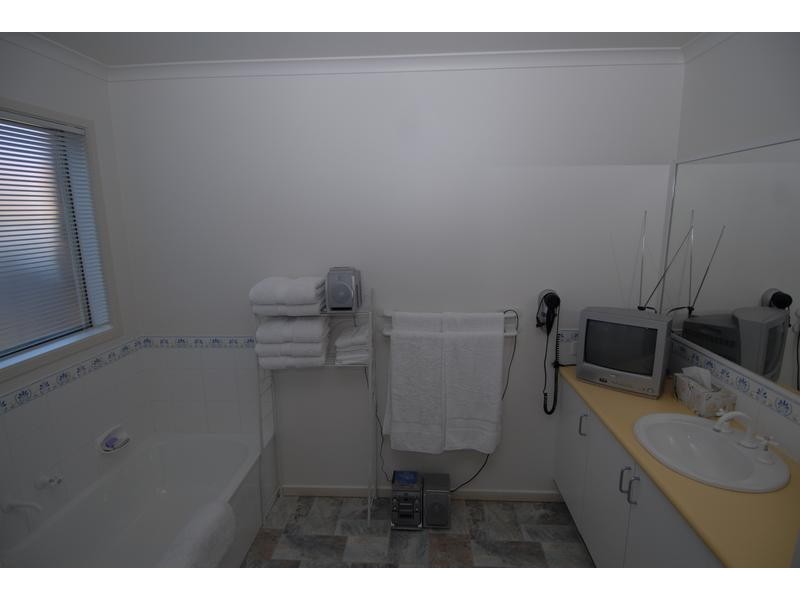 9 Sanctuary Park Drive, Rosebud West VIC 3940