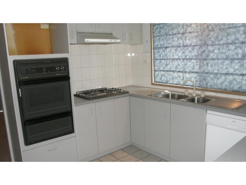 16 Comet Court, Rosebud VIC 3939