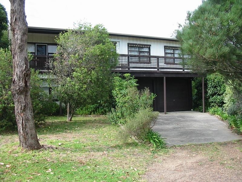 17 Talbot Grove, Mccrae VIC 3938