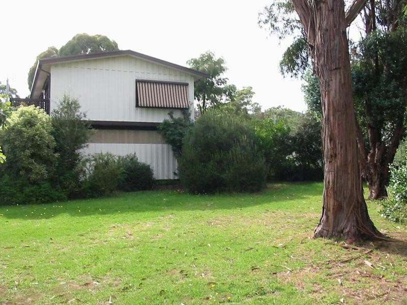 17 Talbot Grove, Mccrae VIC 3938