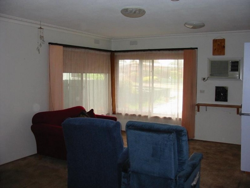 175 Eighth Avenue, Rosebud VIC 3939