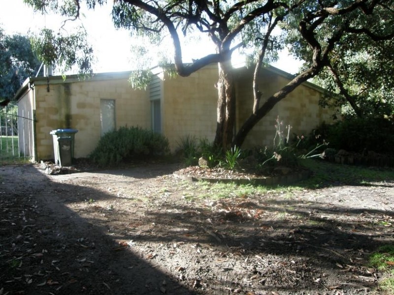 15 Dumossa Avenue, Rosebud VIC 3939