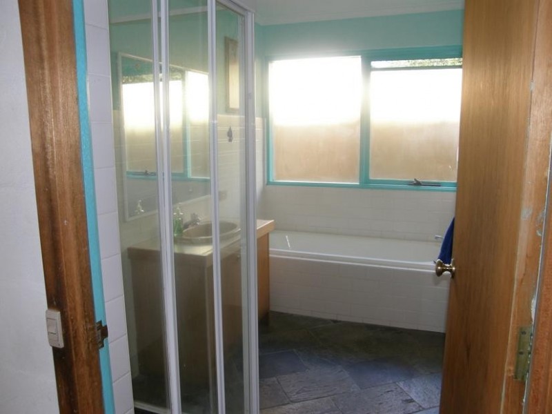 15 Dumossa Avenue, Rosebud VIC 3939