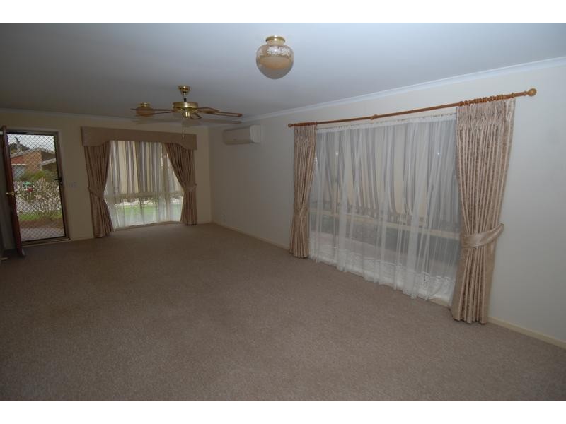145 Third Avenue, Rosebud VIC 3939