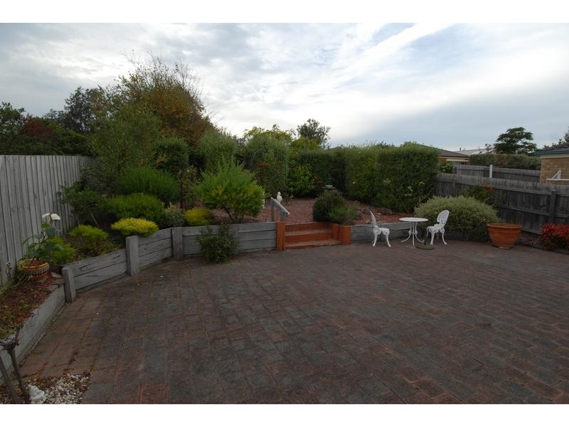 145 Third Avenue, Rosebud VIC 3939