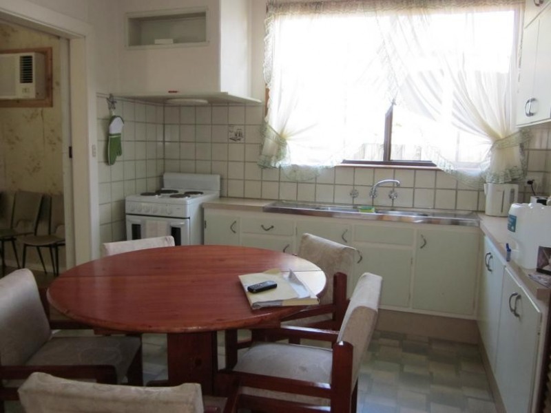 16 Martin Street, Rosebud VIC 3939