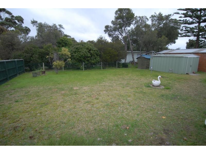 13 Clematis Avenue, Rosebud West VIC 3940