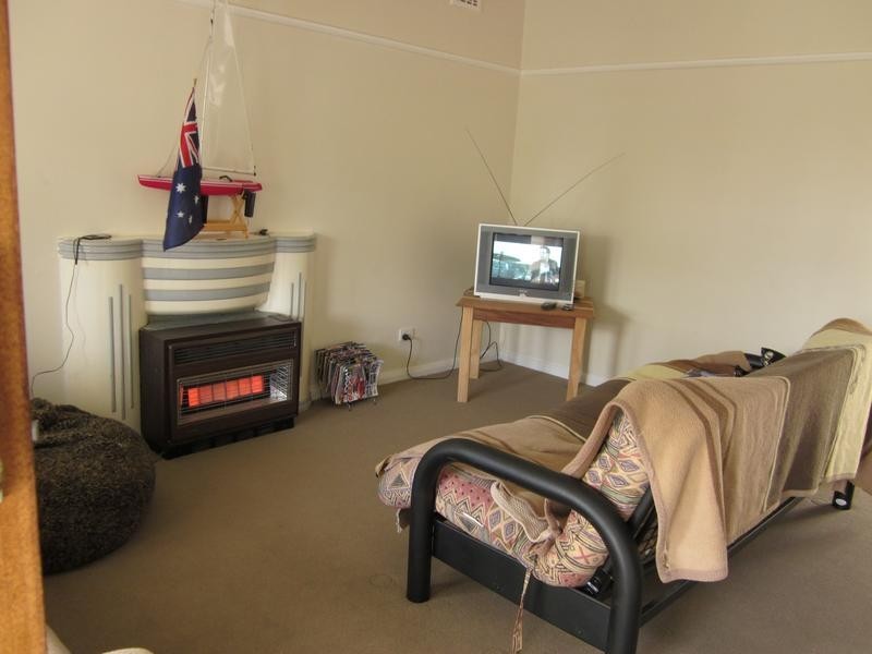 71 Seventh Avenue, Rosebud VIC 3939