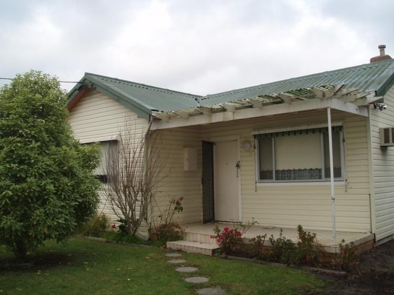 1/2 Madura Street, Rosebud VIC 3939