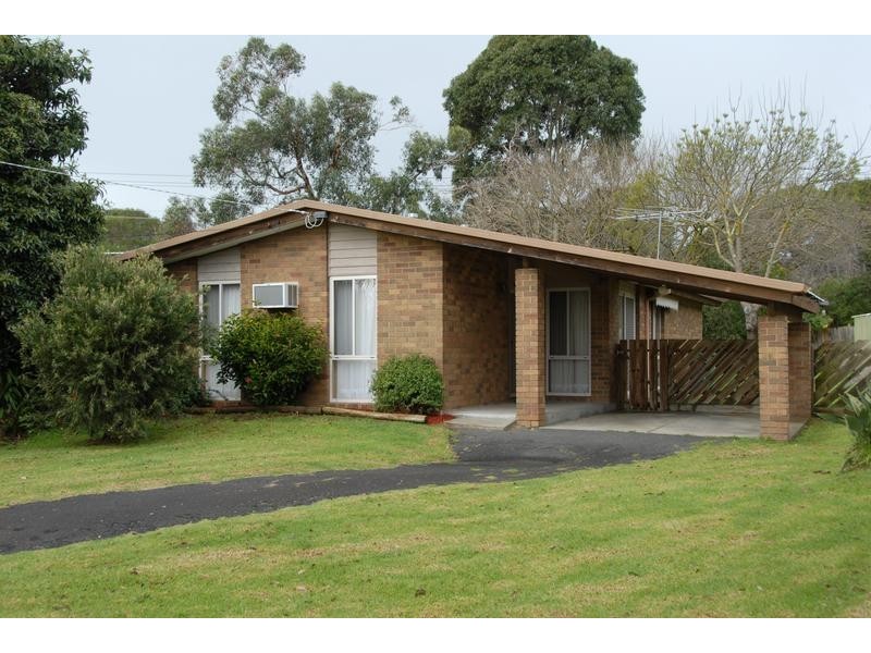 73 Woonton Crescent, Rosebud VIC 3939