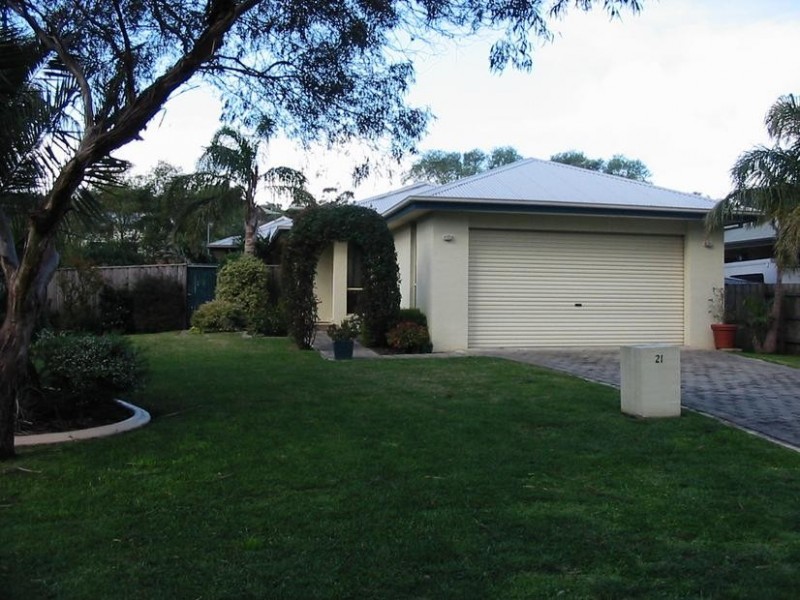 21 Coral Close, Rosebud VIC 3939