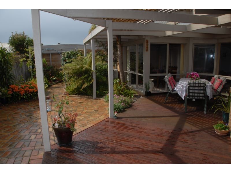 22 Banksia Place, Rosebud VIC 3939