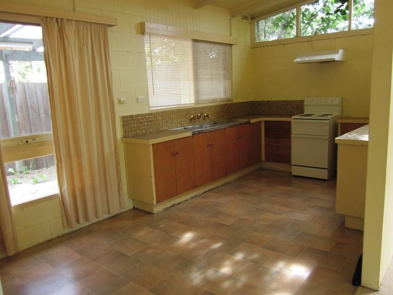37 Woonton Crescent, Rosebud VIC 3939