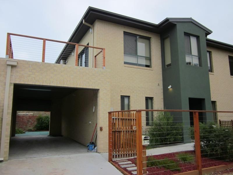 1/1A Park Avenue, Rosebud West VIC 3940