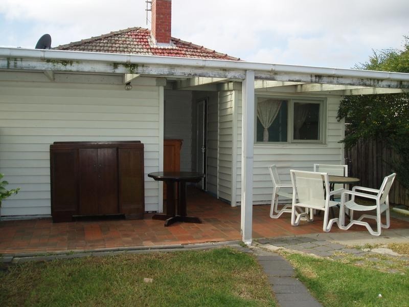 12 Fifth Avenue, Rosebud VIC 3939