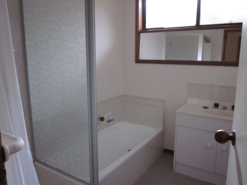 158 Ninth Avenue, Rosebud VIC 3939