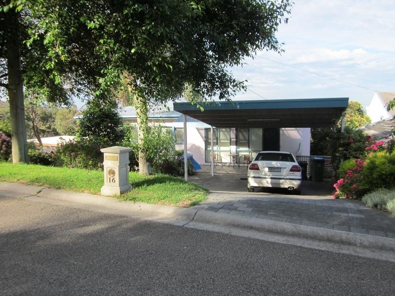 16 Parkes Street, Mccrae VIC 3938