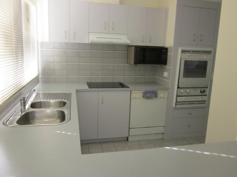 16 Parkes Street, Mccrae VIC 3938