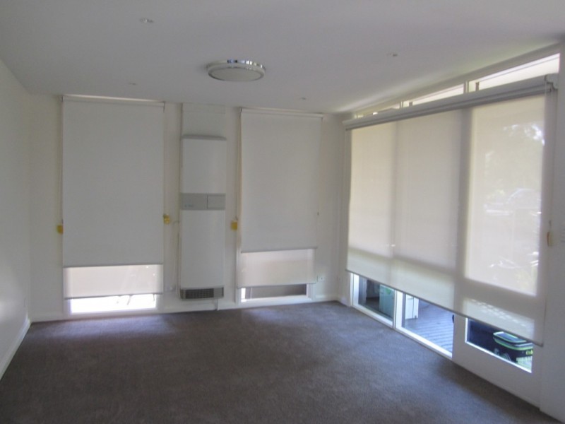 12 Laurens Street, Rosebud VIC 3939