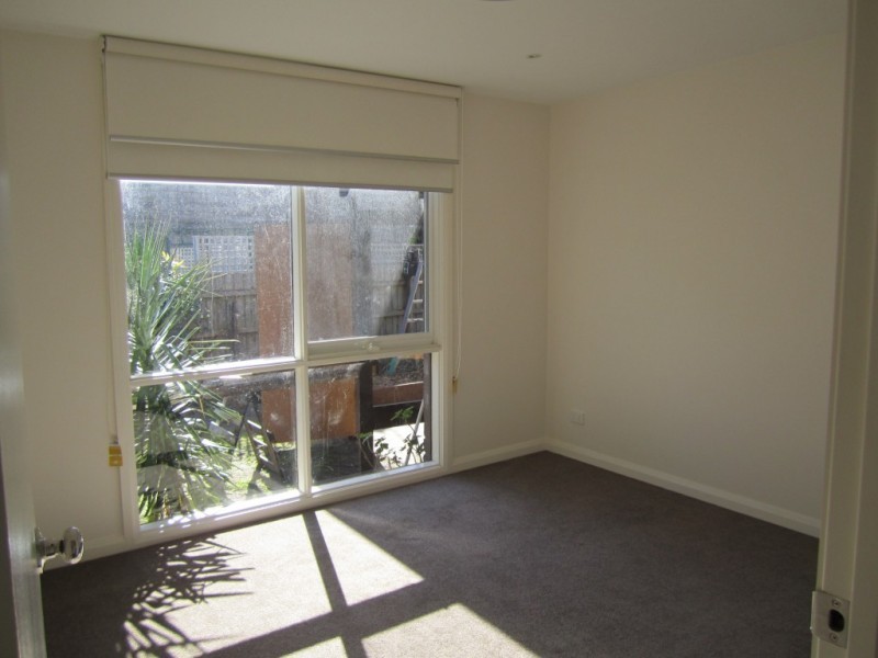 12 Laurens Street, Rosebud VIC 3939