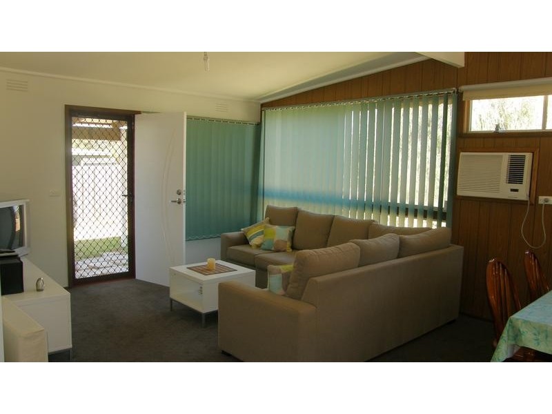 3 Boronia Avenue, Rosebud West VIC 3940