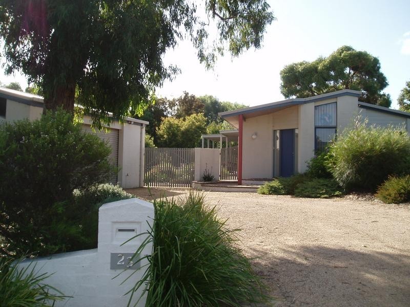 23 Dumossa Avenue, Rosebud VIC 3939