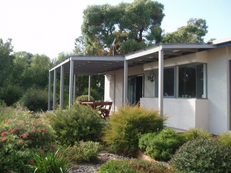 23 Dumossa Avenue, Rosebud VIC 3939