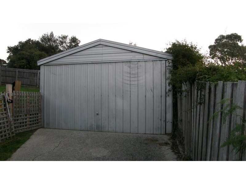 11 Attuna Crescent, Rosebud West VIC 3940
