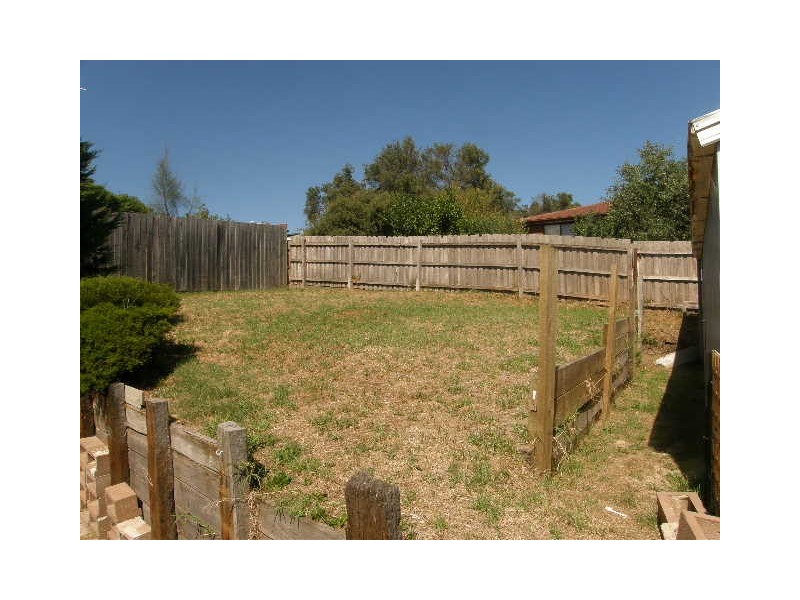11 Attuna Crescent, Rosebud West VIC 3940