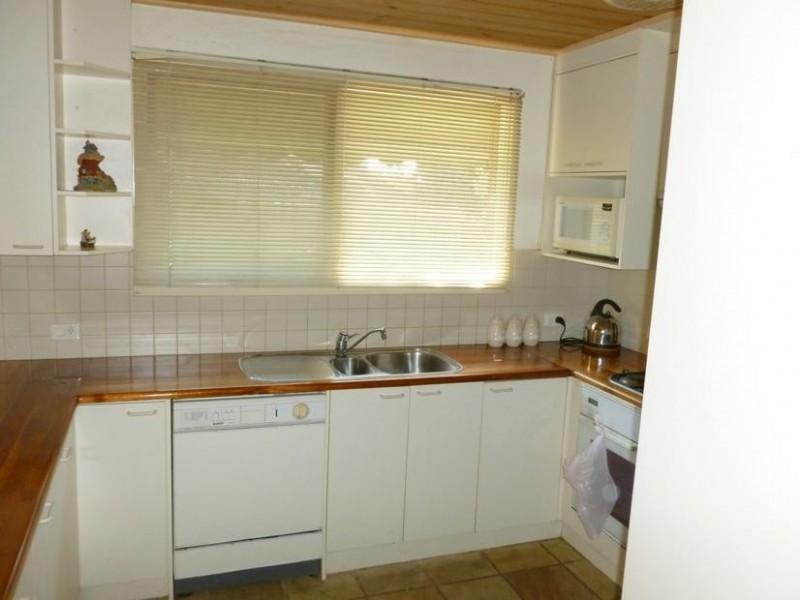 109 Elizabeth Drive, Rosebud VIC 3939