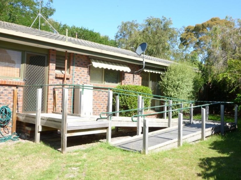 109 Elizabeth Drive, Rosebud VIC 3939