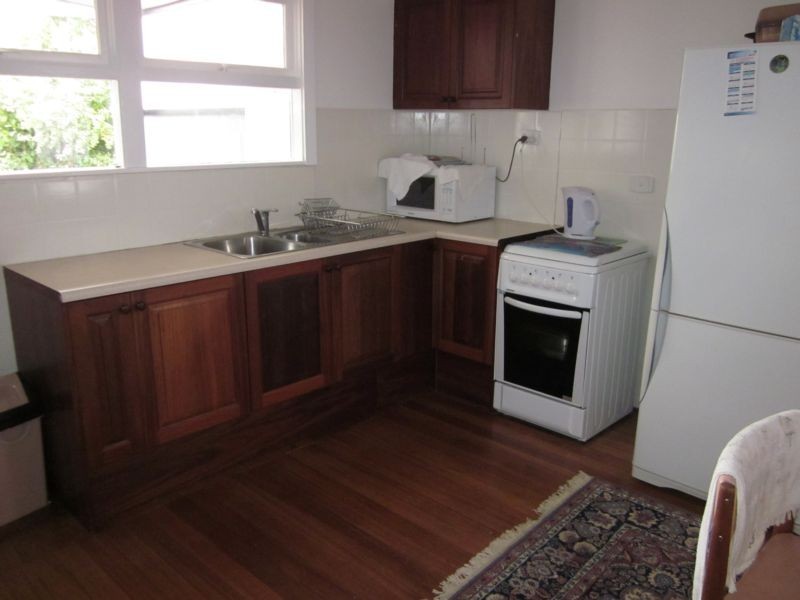 69 Fourth Avenue, Rosebud VIC 3939