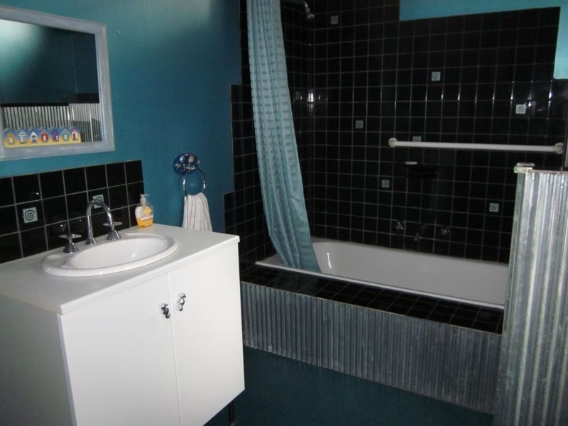 69 Fourth Avenue, Rosebud VIC 3939