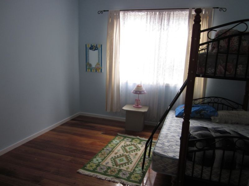 69 Fourth Avenue, Rosebud VIC 3939