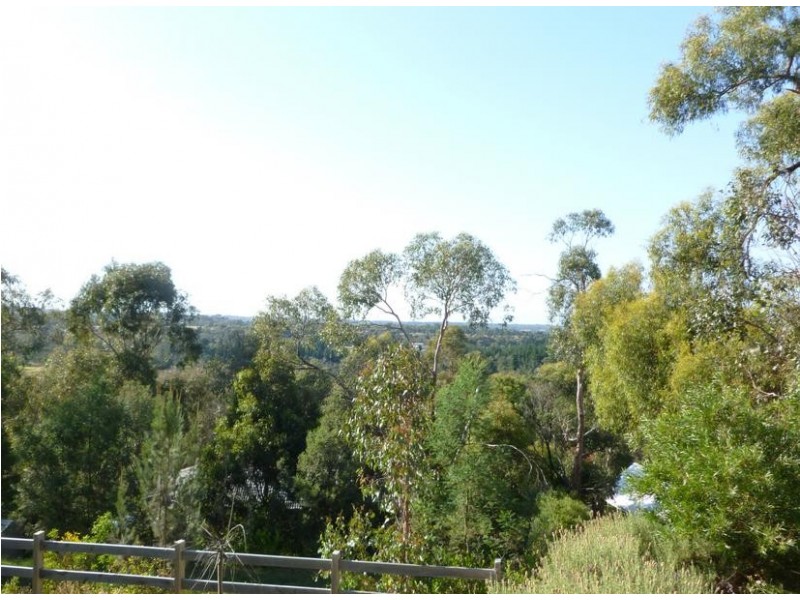 10 Station Street, Mount Eliza VIC 3930