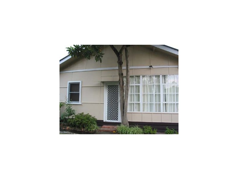 14 First Avenue, Rosebud VIC 3939