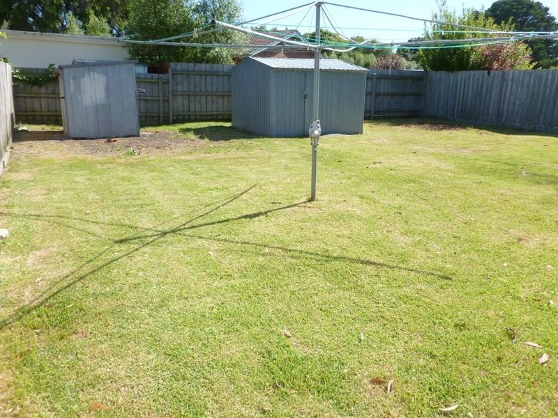 68 Cootamundra Avenue, Rosebud West VIC 3940