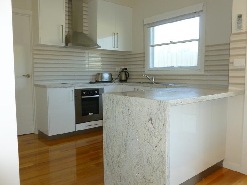 1/11 Tassel Road, Safety Beach VIC 3936