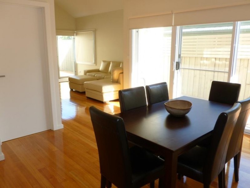 2/11 Tassel Road, Safety Beach VIC 3936