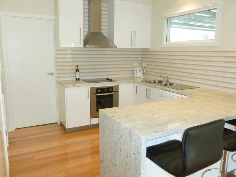 2/11 Tassel Road, Safety Beach VIC 3936