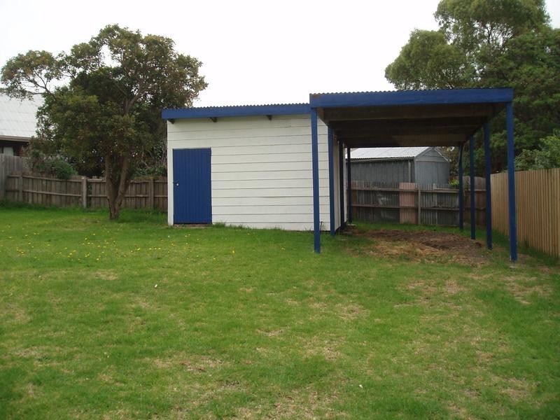 26 Chatfield Avenue, Rosebud West VIC 3940