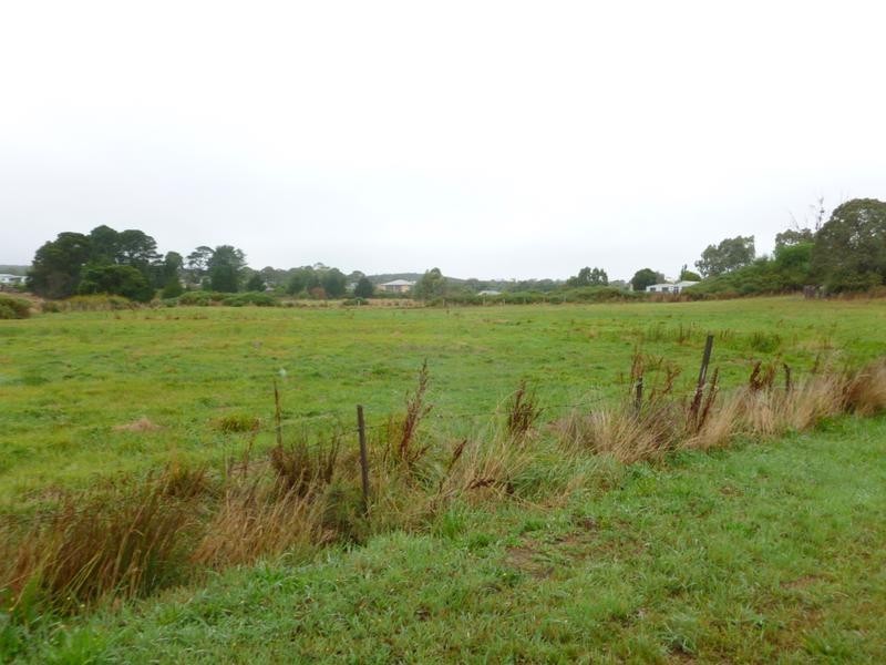 223-245 Joseph Street, Canadian VIC 3350