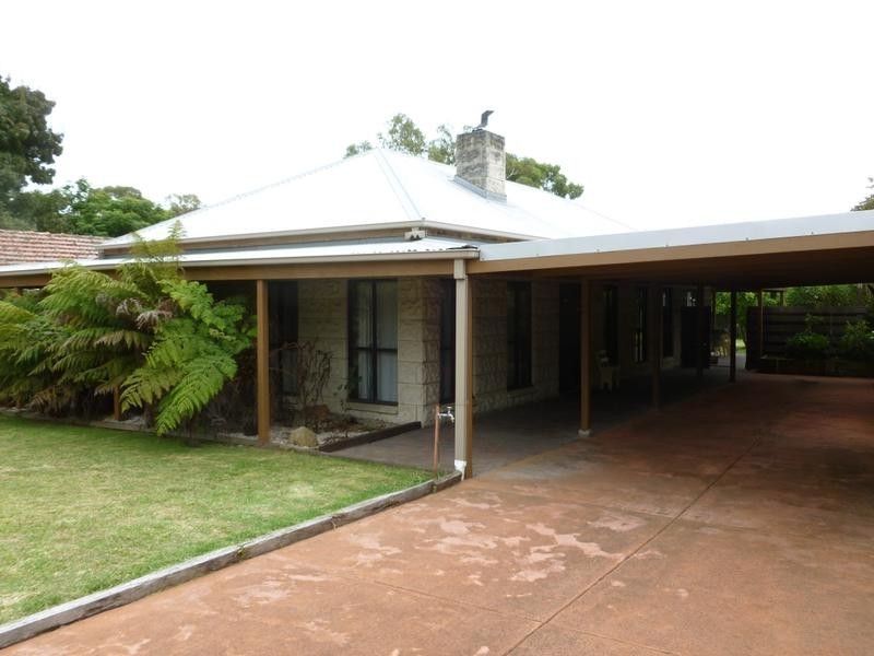 10 Poplar Drive, Rosebud VIC 3939