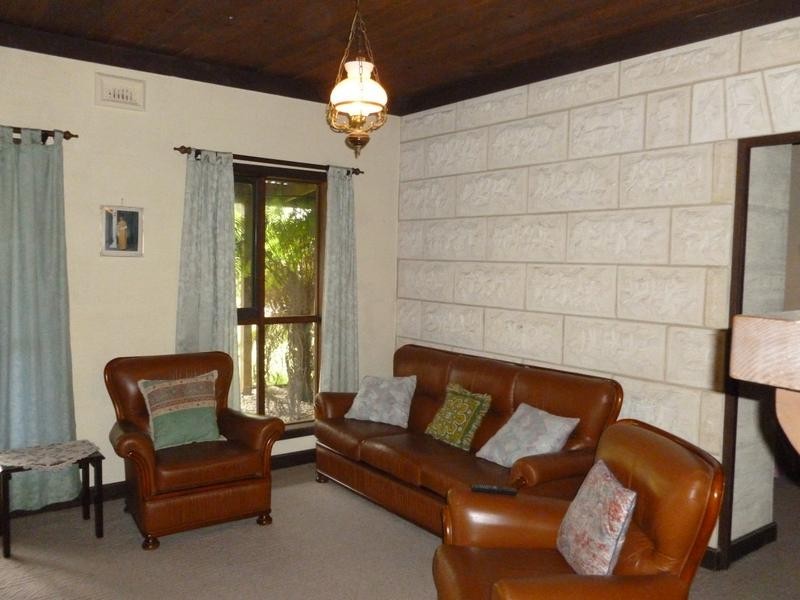 10 Poplar Drive, Rosebud VIC 3939