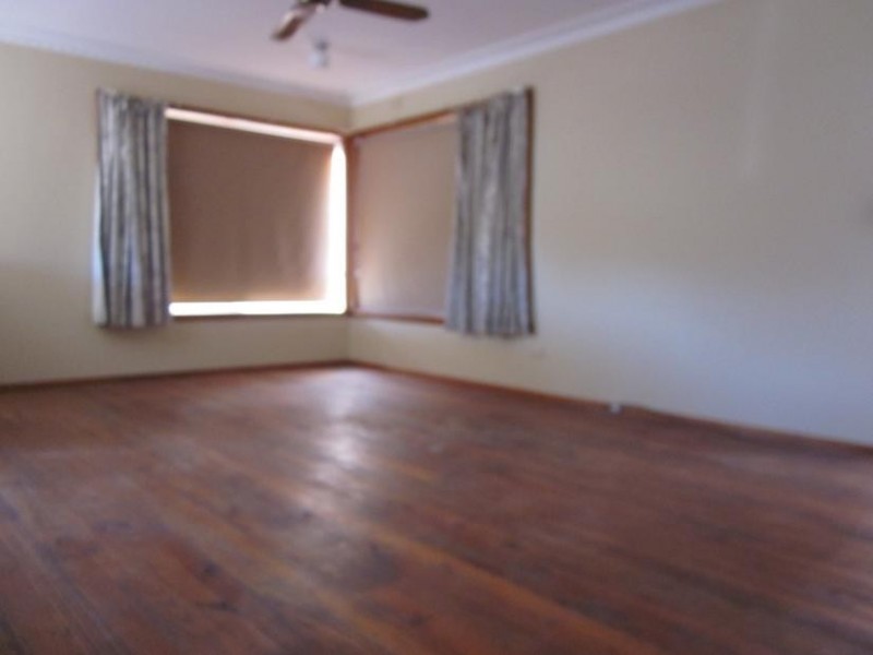 88 Fifth Avenue, Rosebud VIC 3939