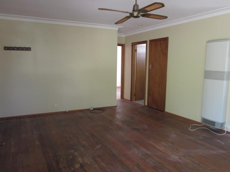 88 Fifth Avenue, Rosebud VIC 3939