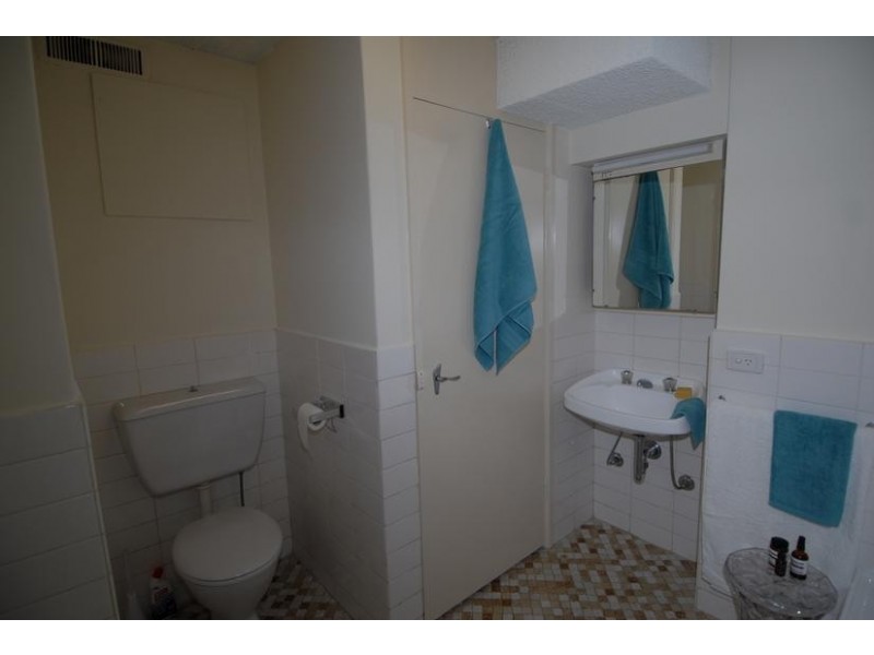 8.4/201 Spring Street, Melbourne VIC 3000