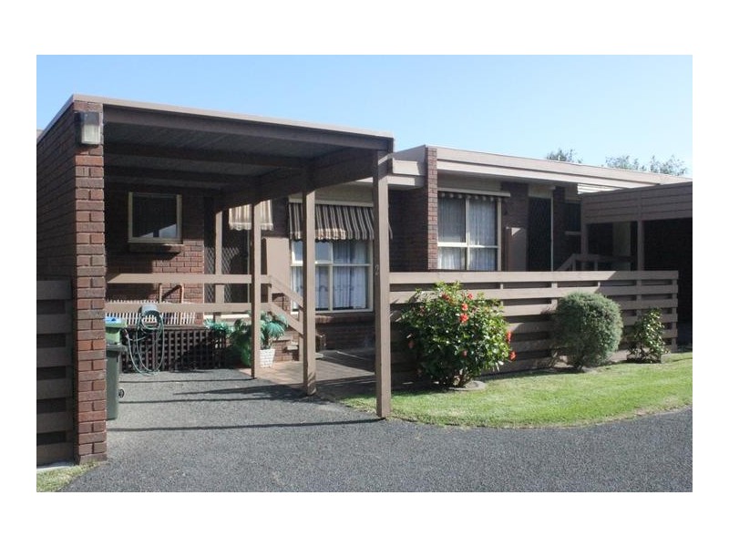 2/8-10 William Crescent, Rosebud West VIC 3940