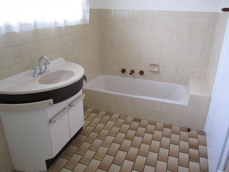 222 Eastbourne Road, Rosebud VIC 3939